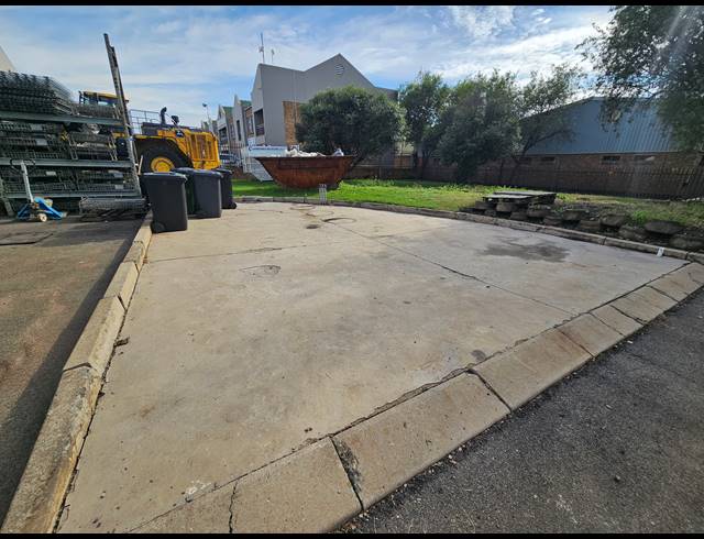 4,633M² TRAINING FACILITY FOR SALE IN HUGHES